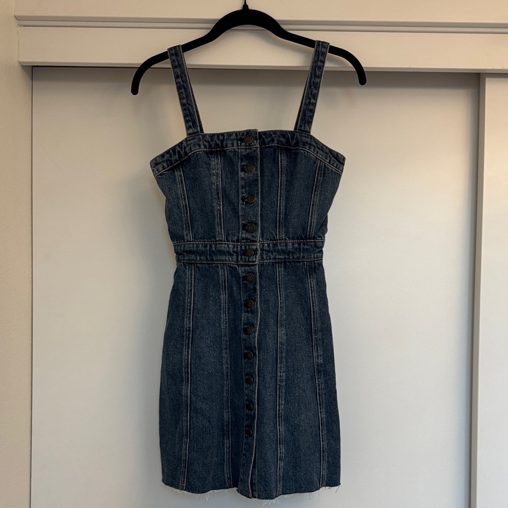Wilfred (Aritzia) Denim Mini Dress – Button Front